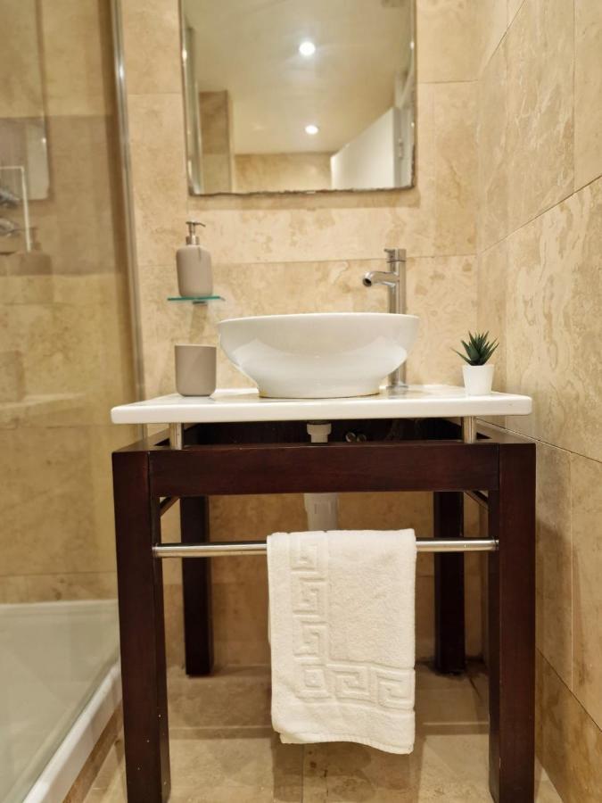 3 Bedrooms Flat Near Russell Square London Ngoại thất bức ảnh